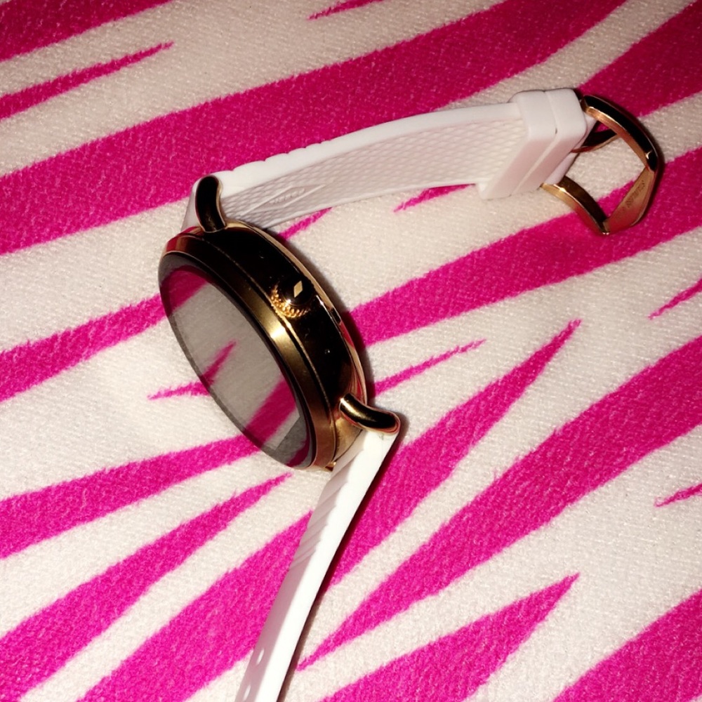 Fossil Q Wander Woman’s Smartwatch - Picture 8 of 8